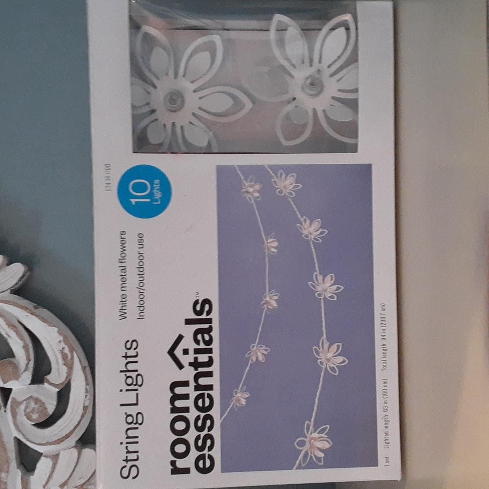 * Room Essentials white flower String Lights